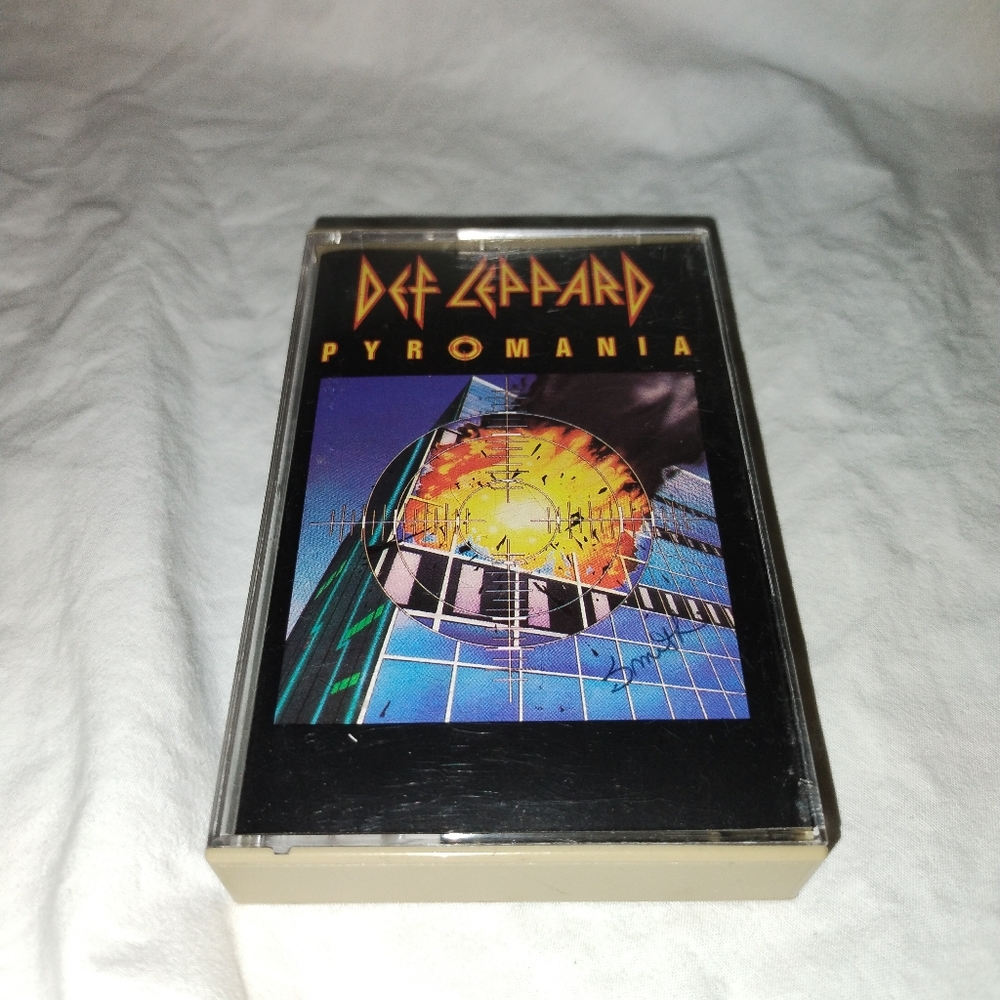 Vintage Def Leppard Pyromania Music Cassette Tape 1983 Polygram Records